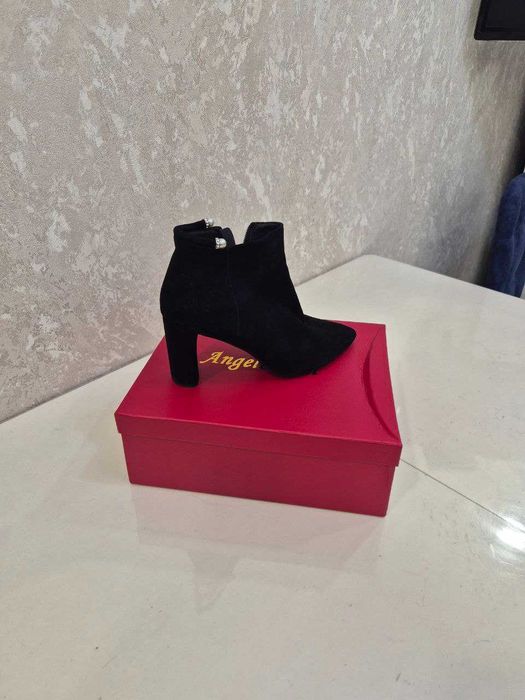 Ботинки женские Замшевые