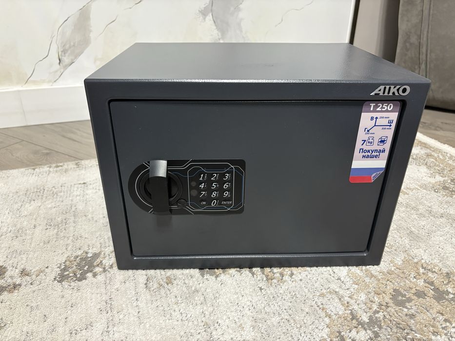 Сейф на кодовом замке