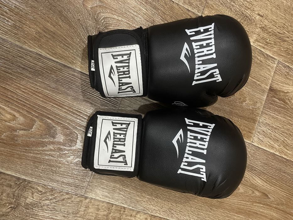 Перчатки боксерские