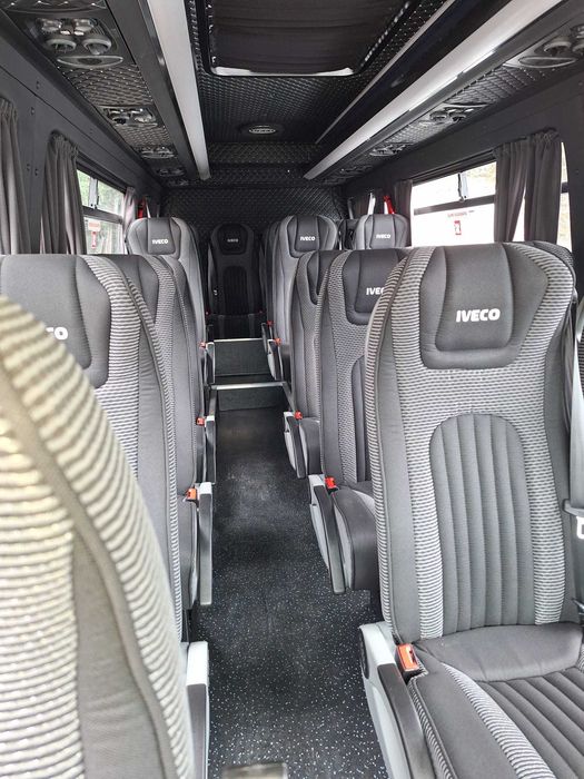 Iveco Daily Bus 50C18H (1.250 km - NOU) – Predare Leasing UniCredit