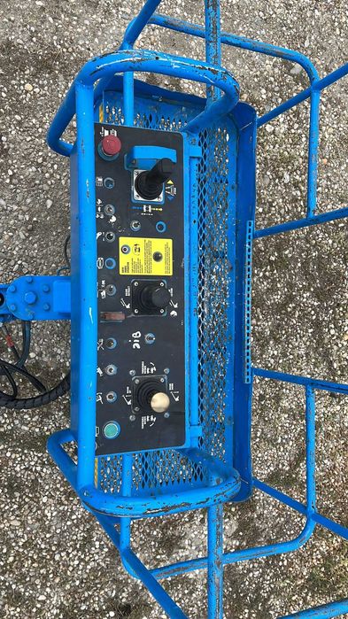 Vand inchiriez nacela diesel 4x4 cu brat 28 m Genie S85 - Haulotte Jlg