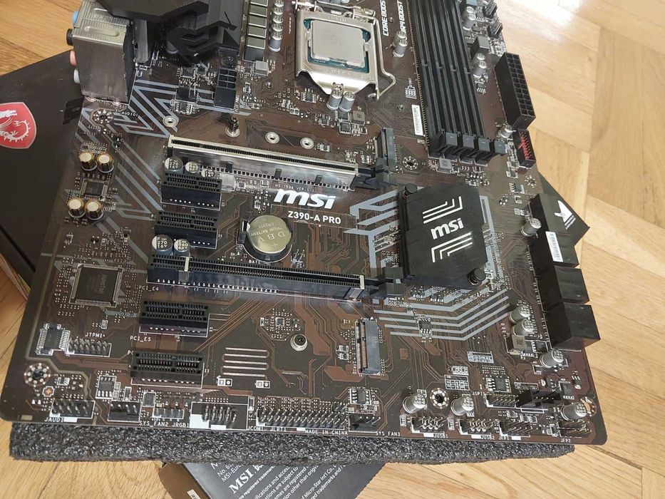 Intel Core i7 9700K + MSI Z390-A Pro