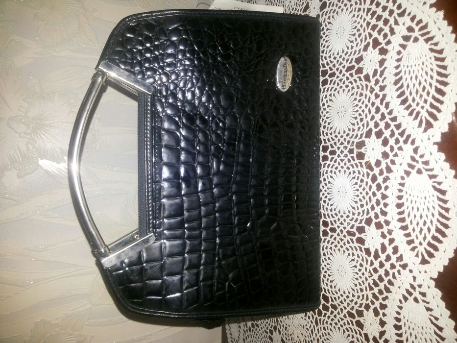 Продается новая женские сумки.