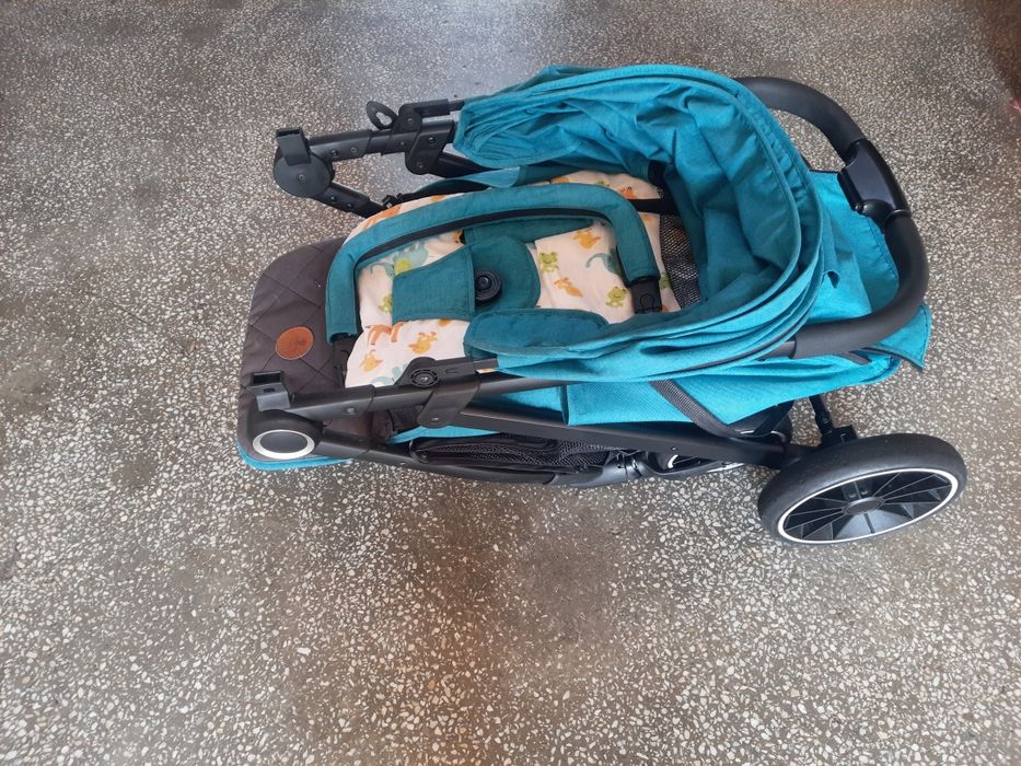 Vand carucior în stare foarte bună!