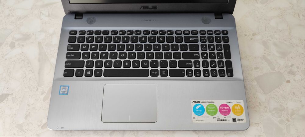 Asus X541U-Intel i5-6200