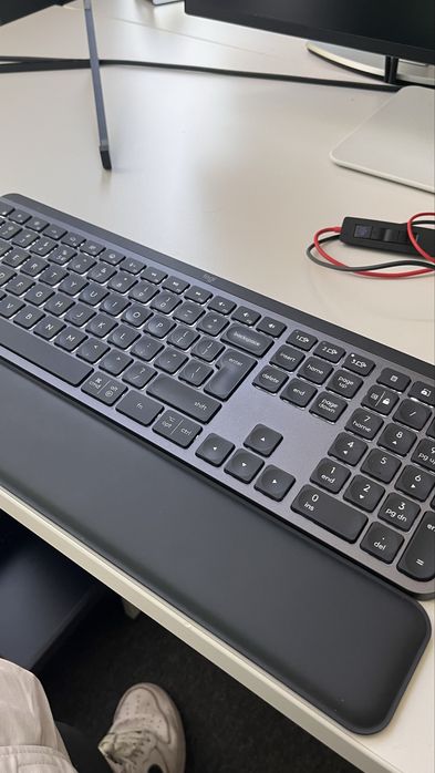 Клавиатура Logitech MX Keys S