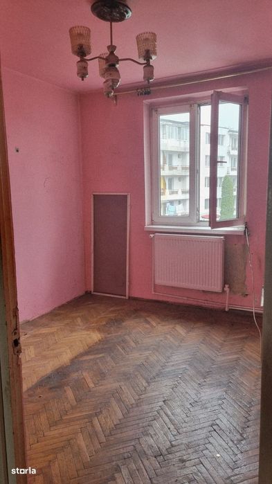 Apartament ultracentral 3 camere, balcon, 70mp
