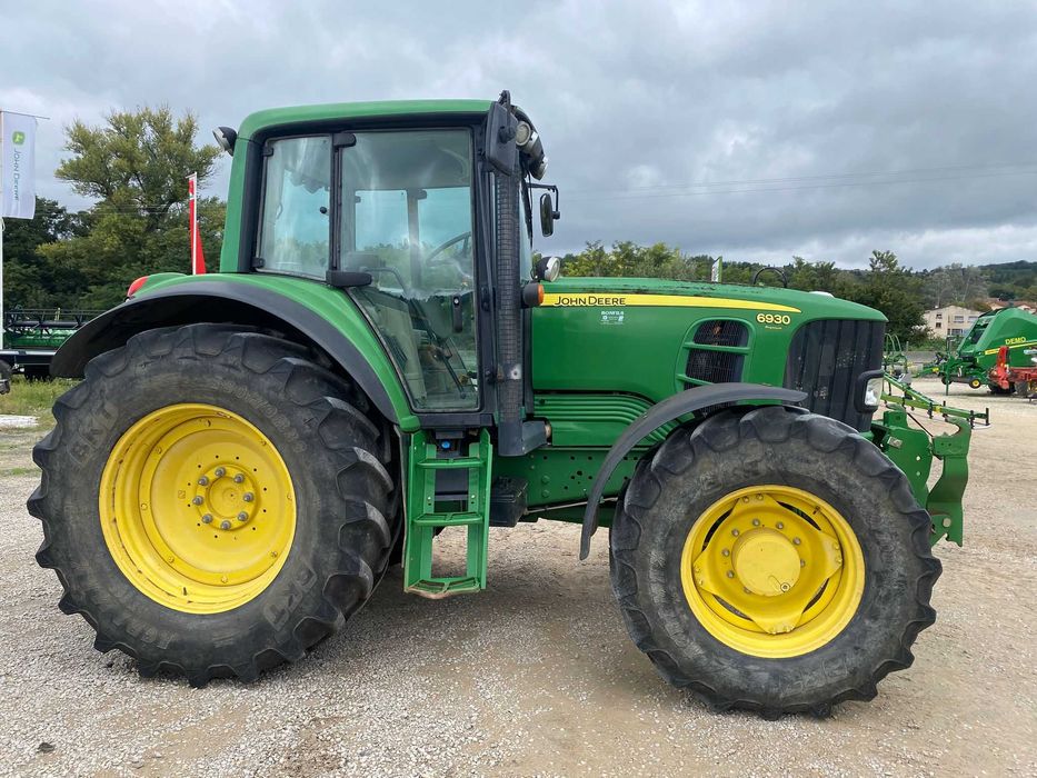 De vanzare tractor John Deere 6930 Premium