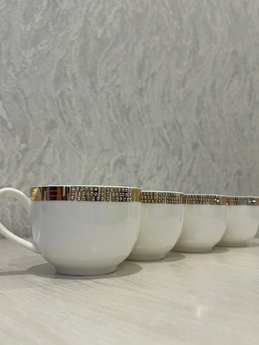 Продам набор кружек со стразами!