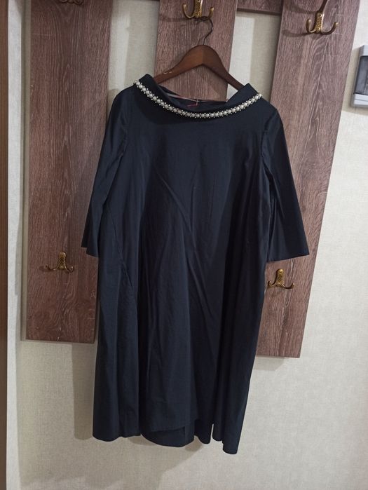 Продам б/у платья 46-52 размеры по