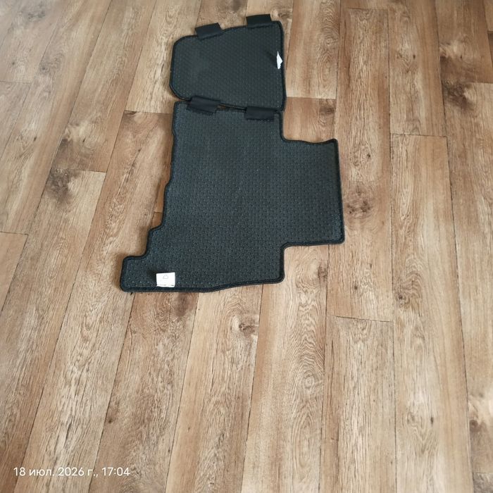 Продам полики Land Cruiser Prada