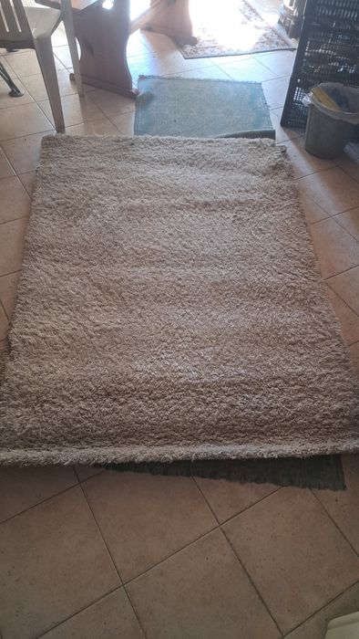 Продавам килим 170/120