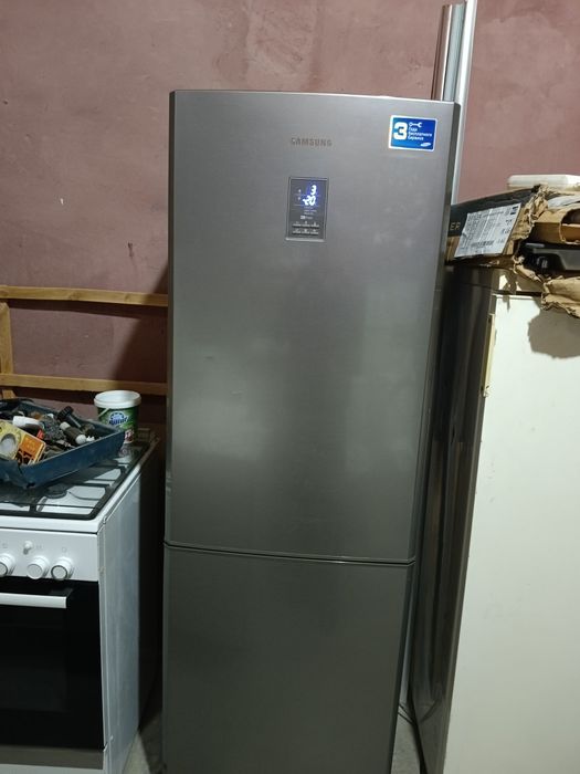 Халадилник самсунг аргинал кам ишлаган