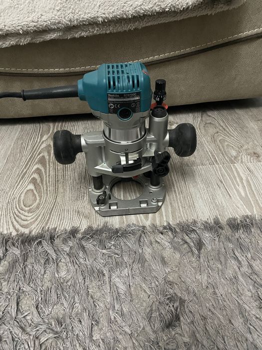 Masina de frezat makita