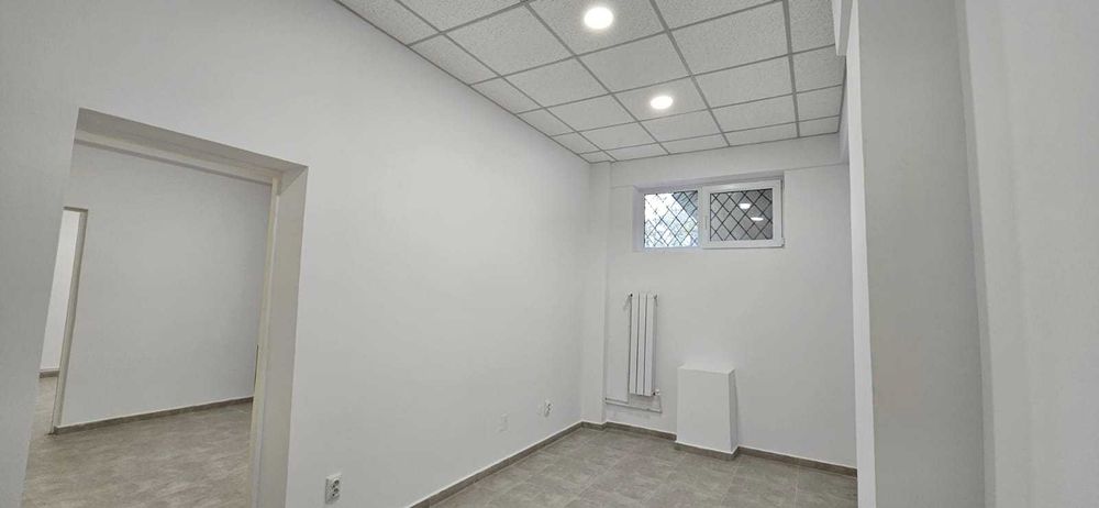 Inchiriez spatiu comercial 93 mp, Iasi, B-dul Alexandru Cel Bun, nr40