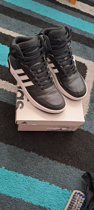 Adidași Adidas Hoops 3.0 MID (mărimea 39 1/3) – stare foarte bună