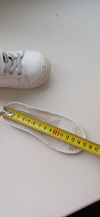 Обувь на девочку 23 рр