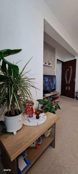 Apartament 3 camere decomandat, etajul 3,  zona Alecsandri