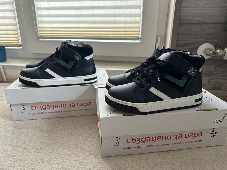 Детски зимни кожени боти обувки на Колев 34 и 35 номер