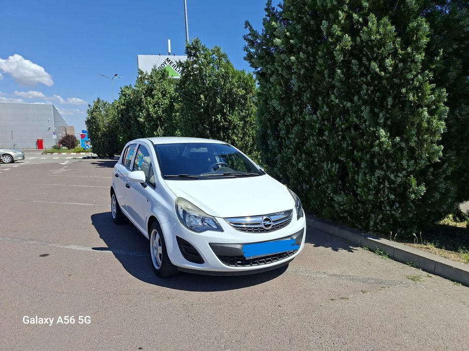 Opel Corsa Stare perfecta, schimbat distribuția și bateria recent