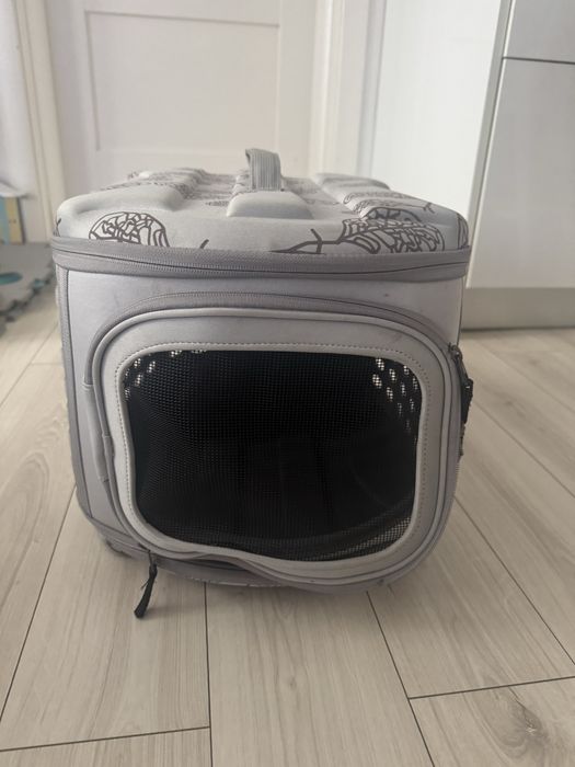 Geanta gri de transport pentru caini si pisici