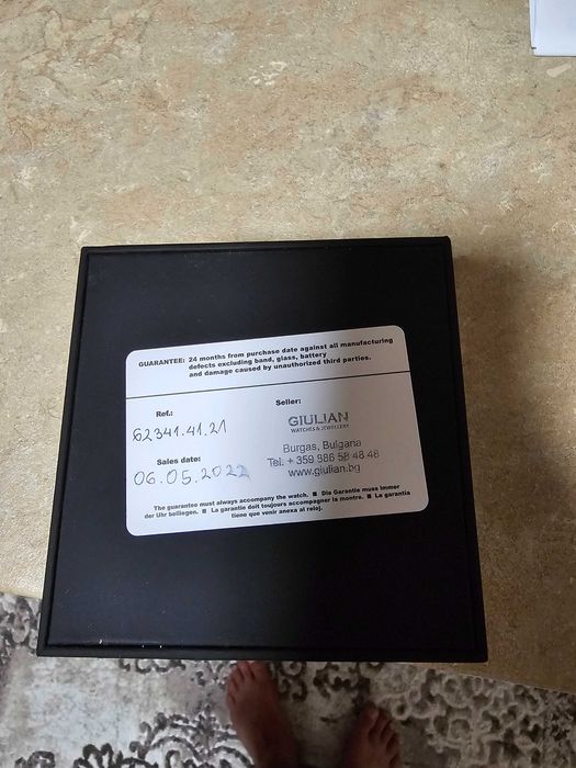 Продавам часовник Candino