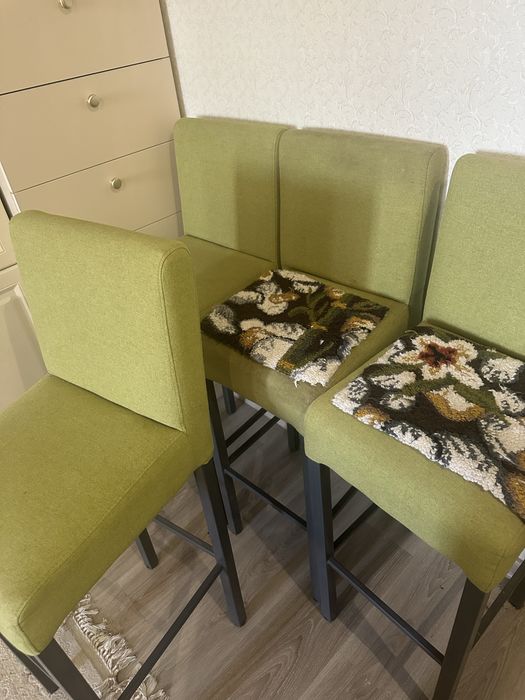 Стулья барные продам