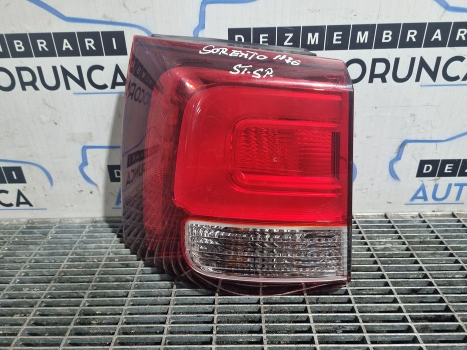 Stop Stanga Kia Sorento II Facelift 2012 - 2014 SUV 4 Usi (1176) Bec clasic 924012P520 Garantie