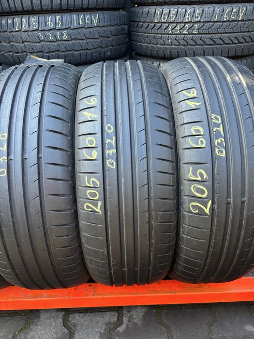Anvelope Vara 205 60 16 Dunlop Sport BluResponse 205 60 16 R16