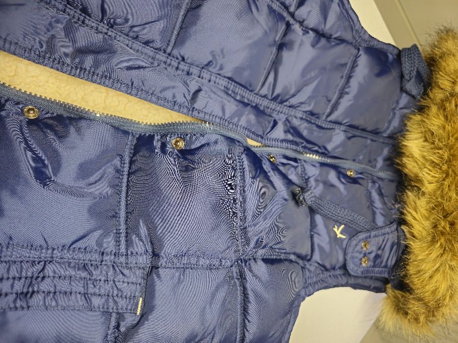 Vând vesta atmosphere albastru, vesta gluga, blana naturala