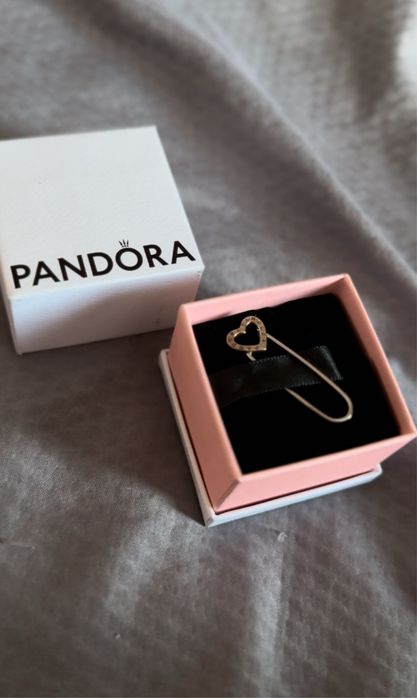 Брошка на Пандора