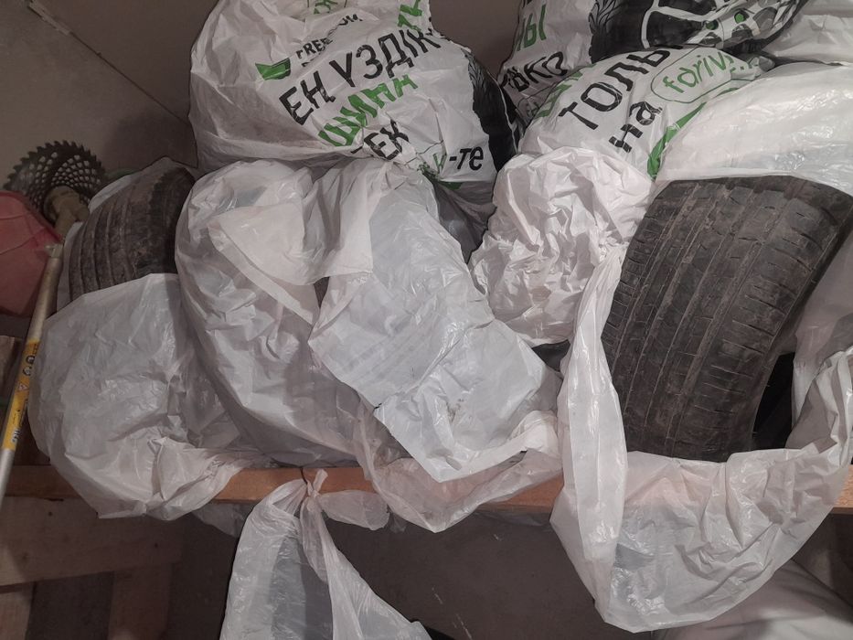 Продам пакрышки летние 4шт.