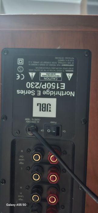 Vand boxe JBL model E80 80 si un subwoofer