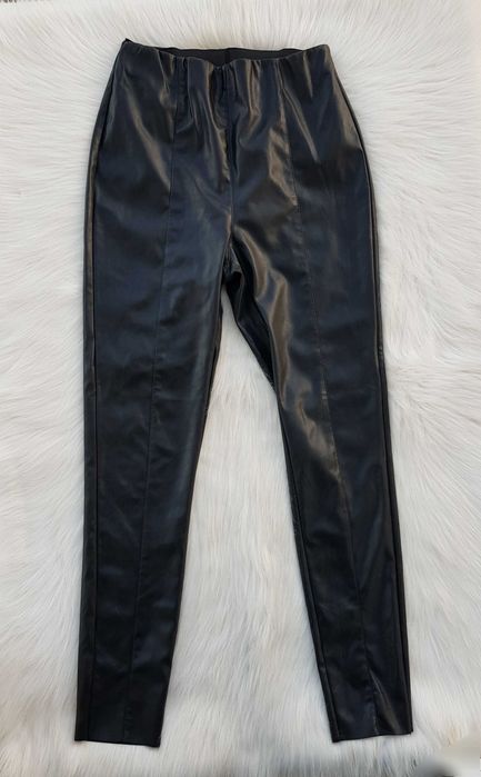 Кожен панталон H&M размер М