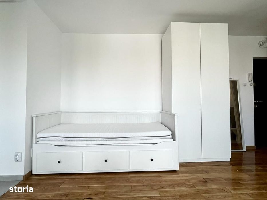 Garsonieră cu balcon și aer condiționat, Rahova