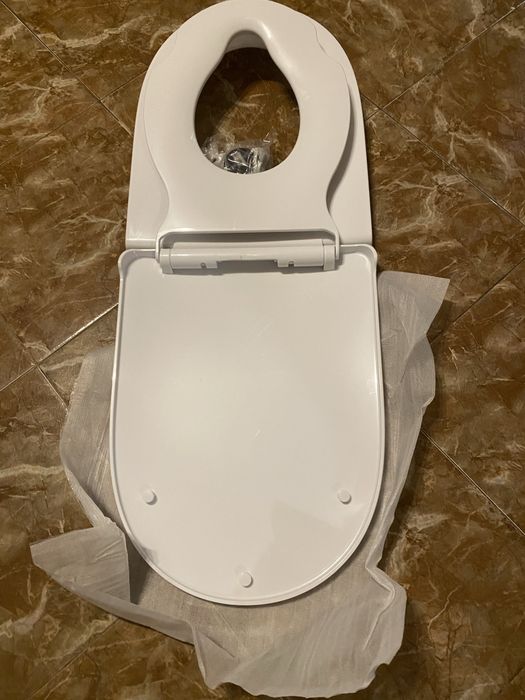 Capac wc nou, nefolosit