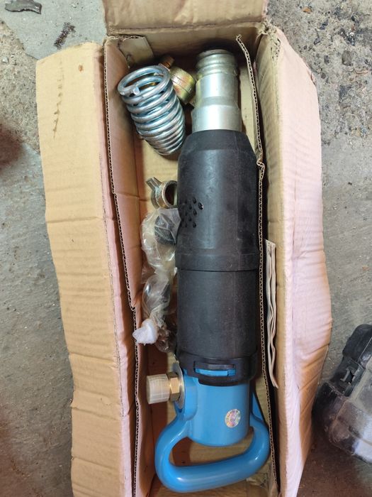 Отбойный молоток пневматический