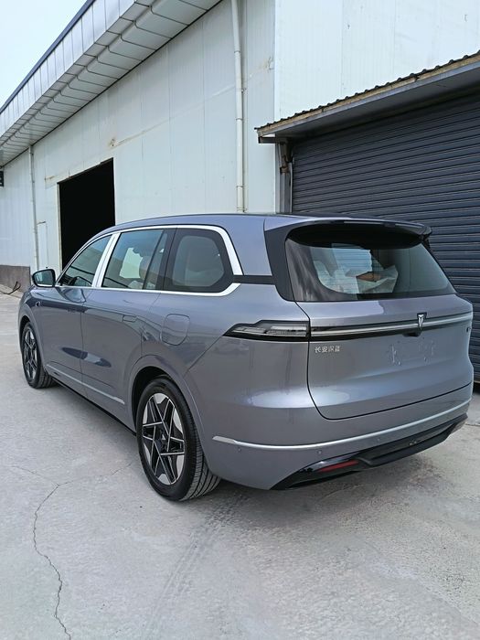 Deepal s09 Hybrid.2025