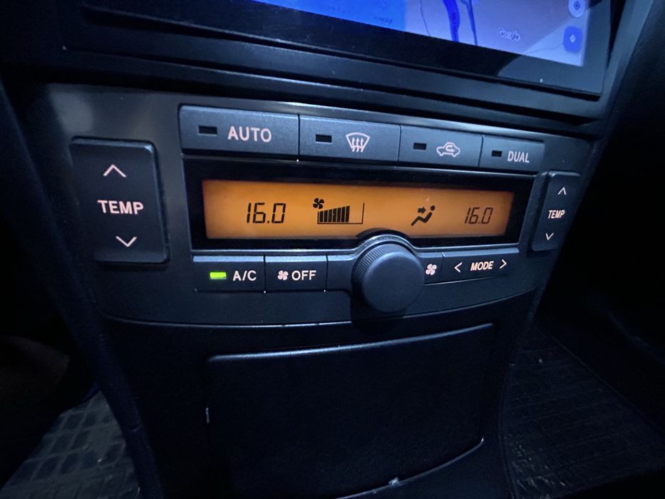 TOYOTA Avensis 2004 — imagine 4