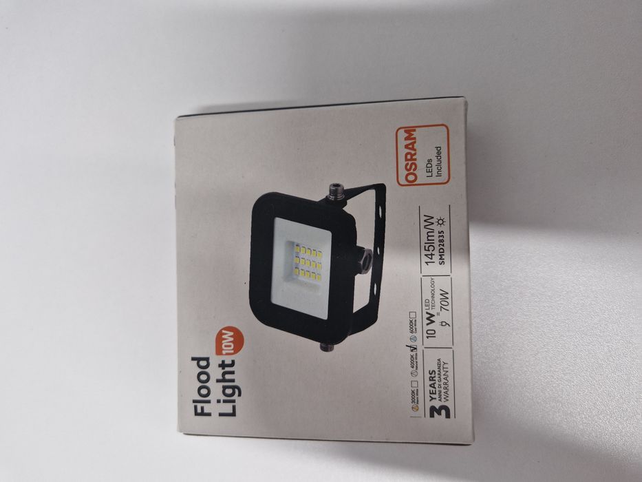 2 spoturi  lumina neutra