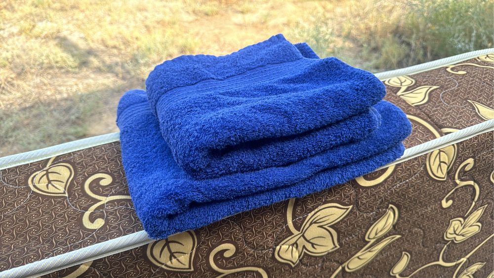 Полотенца б/у в отл сост