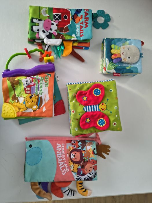 Jucarie bebelusi-Set 5 carti textile