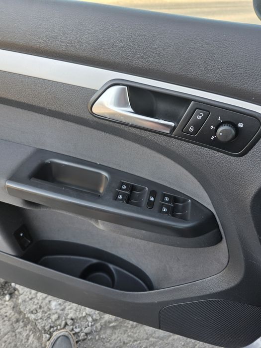Vand Volkswagen Touran 2014 motor 2.0 DSG