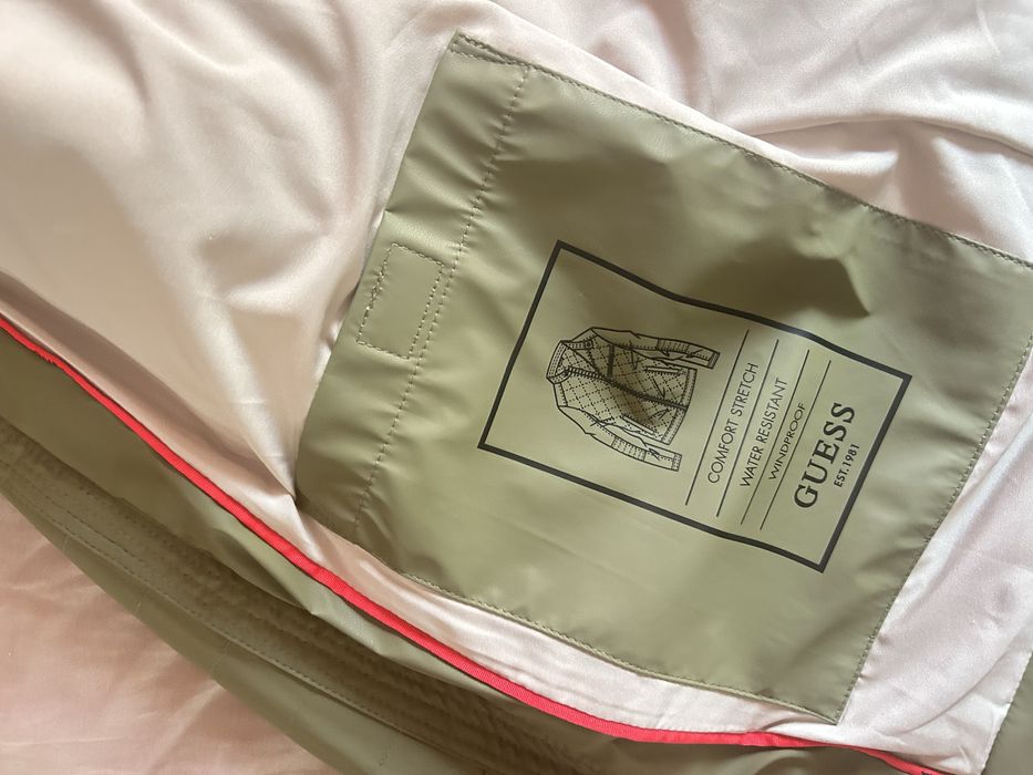 Мъжко яке Guess