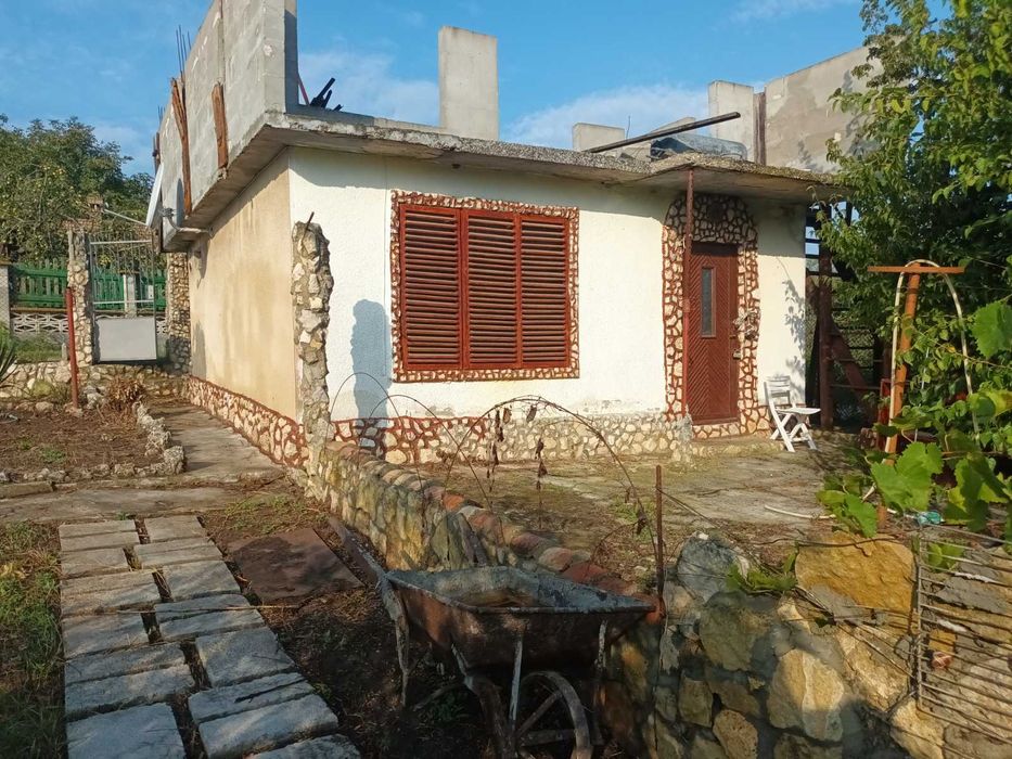 Продава се Къща в Варна, Аспарухово - 30 кв.м за 850 €/кв.м - Снимка #2