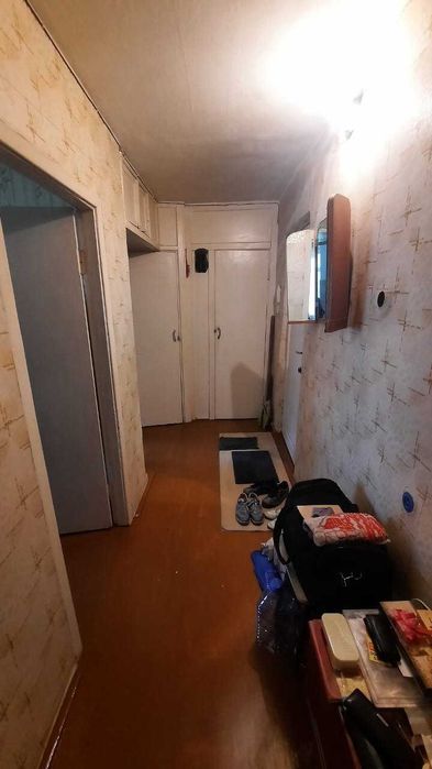 Продам 4 ком квартиру УЮТ срочно