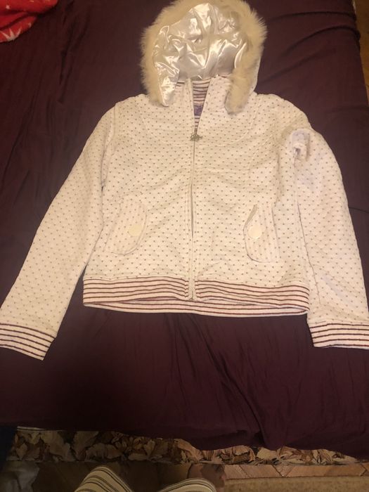 Bluza cu fermoar rosie si alba