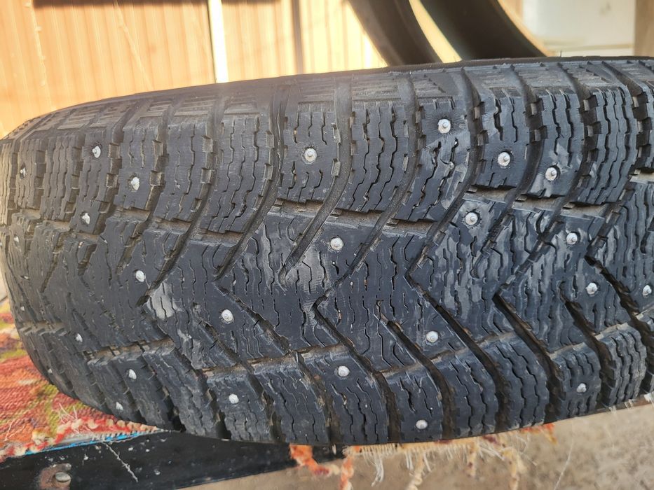 Автошины зимние с шипами