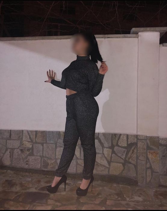 Продавам комплект с ламе