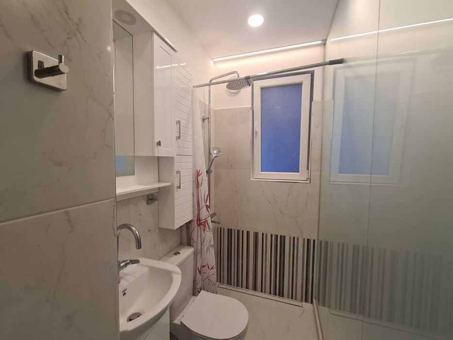 Дава се под наем Тристаен апартамент в София, Център - 100 кв.м за 1485 € - Снимка #8